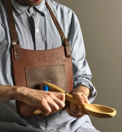 BeaverCraft Carver's Leather Chest Apron