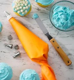 Cake Decorating Set