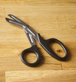 Clamshell Scissors