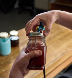 Critter Air-Powered Spray Gun