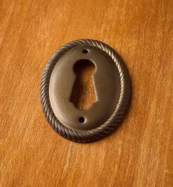 Horton Raised Rope Escutcheon
