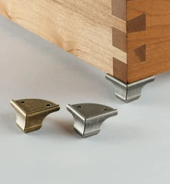 Lee Valley Cast Pedestal Feet