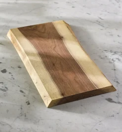 Lee Valley Make It Yourself Live-Edge Charcuterie Board Kit