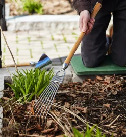 Lee Valley Mid-Length Garden Tool Sets
