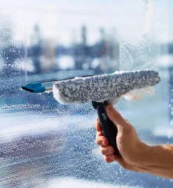 Moerman Dual-Head Window-Washing Tool