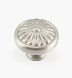 Petalled Knob