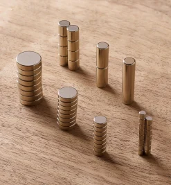 50-Piece Magnet Sampler