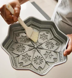 Snowflake Shortbread Pan