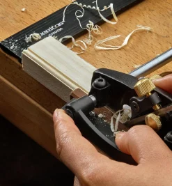 Veritas Right-Hand Box-Maker’s Plow Plane