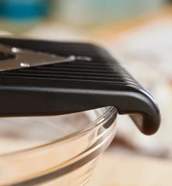 V-Slicer With Julienne Blade